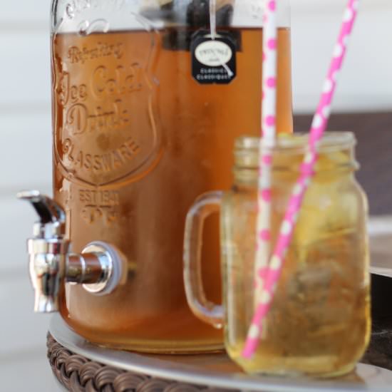 Sun Tea, Paleo style - Recipe photo by The Primal Desire
