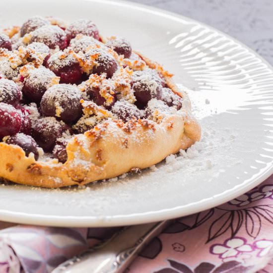 Tarte: Cherry with Marizpan - Recipe photo by lunchforone