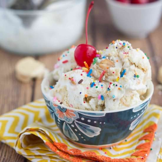Golden Oreo Cheesecake Ice Cream - Recipe photo by SheKnows Food Editor