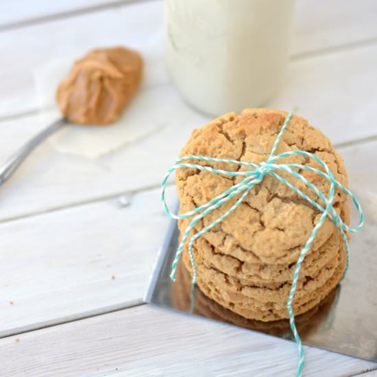 Peanut Butter Cookies - Recipe photo by SprinkledWithJules