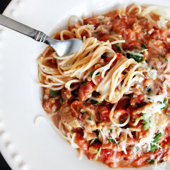 Spicy Creamy Tomato Sauce - Recipe photo by figandcotton