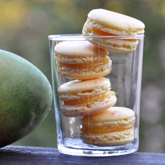 Mango Macarons - Recipe photo by 1001makron.com