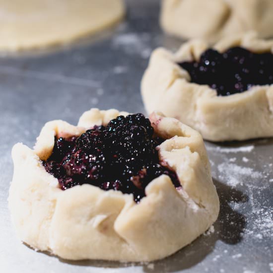 Blackberry Galette & Flemish Ale - Recipe photo by heybrewtiful