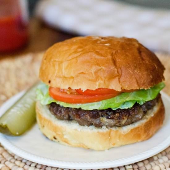 Perfect Hamburgers - Recipe photo by amykayskitchen
