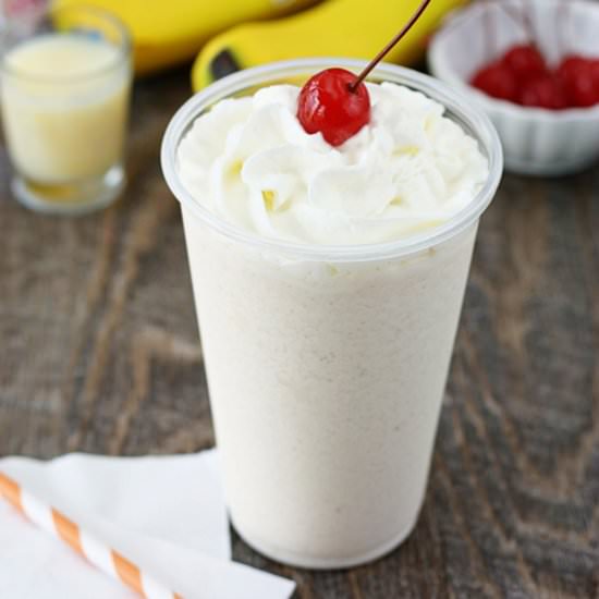 Bailey's Banana Colada - Recipe photo by livelaughrowe