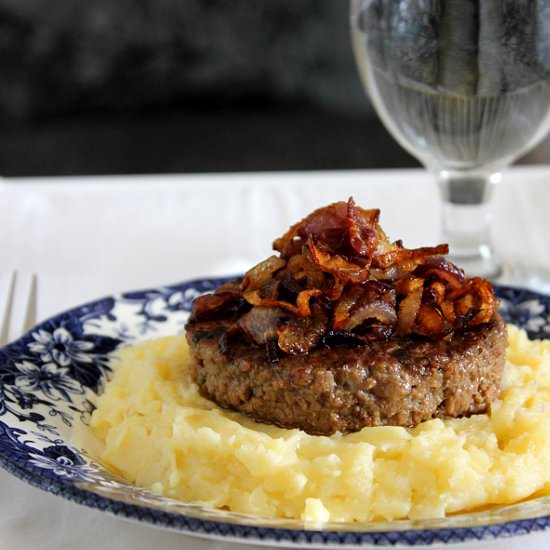 Asian Beef Burger - Recipe photo by MunatyCooking