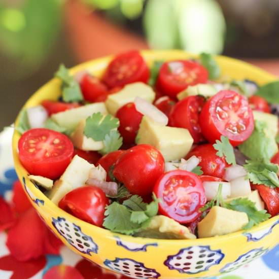 Easy Salsa Salad - Recipe photo by lovehappyhour