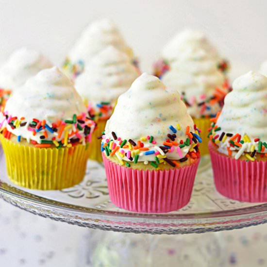 Funfetti Hi-Hat Cupcakes - Recipe photo by bethcakes