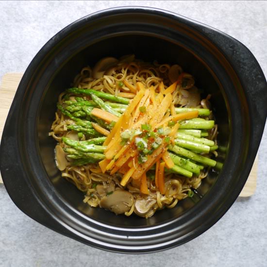 Simple Tossed Noodles - Recipe photo by monoandco