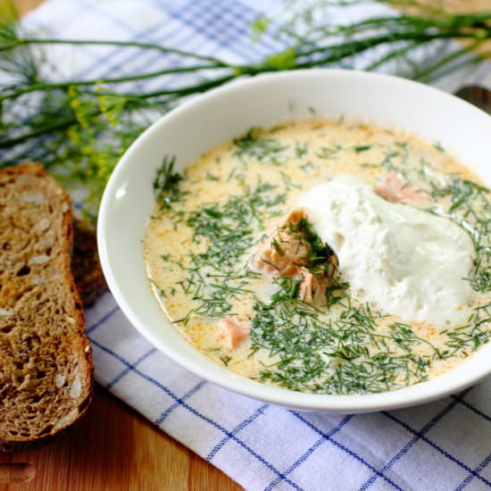 Salmon soup with cream and dill - Recipe photo by picantecooking