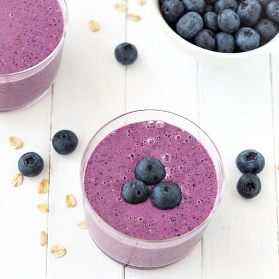 Blueberry Oatmeal Smoothie - Recipe photo by ChillyFrosting