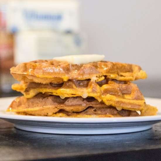 Pumpkin Cinnamon Waffles - Recipe photo by amomstake