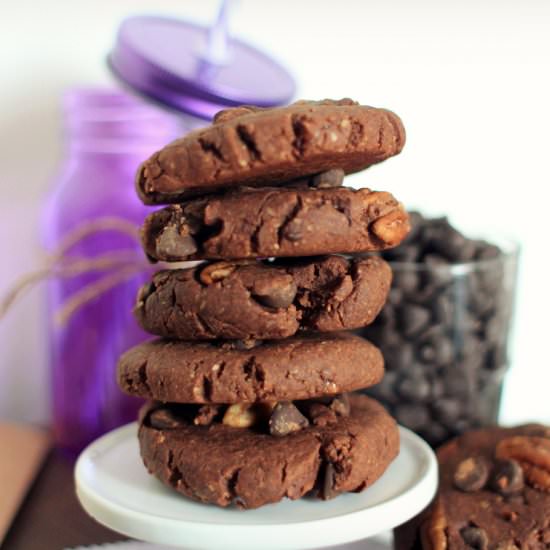 Chocolate Turtle Protein Cookies - Recipe photo by Summer Bakes