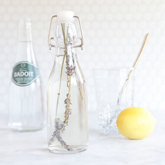 Lavender Infused Simple Syrup - Recipe photo by handmademood