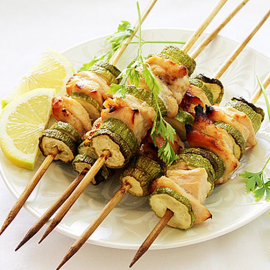 Middle Eastern Chicken Skewers - Recipe photo by MunatyCooking