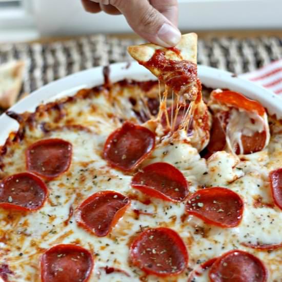 Pepperoni Pizza Dip - Recipe photo by thebelleofthekitchen