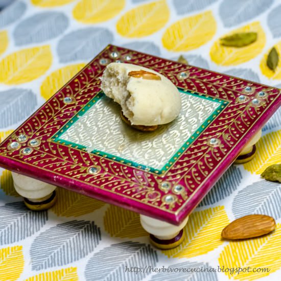 Almond Cardamom Cookies - Recipe photo by Herbivore Cucina
