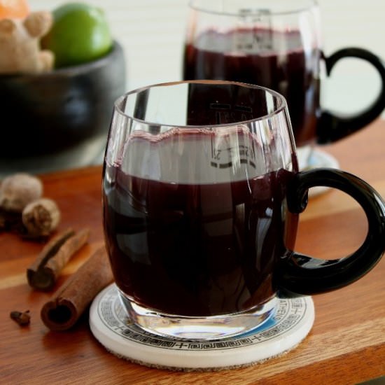 ‘Quentão’: Brazilian Mulled Wine - Recipe photo by The Amazing Flavours of Brazil