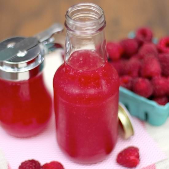 Skinny Raspberry Syrup - Recipe photo by dessertswithbenefits
