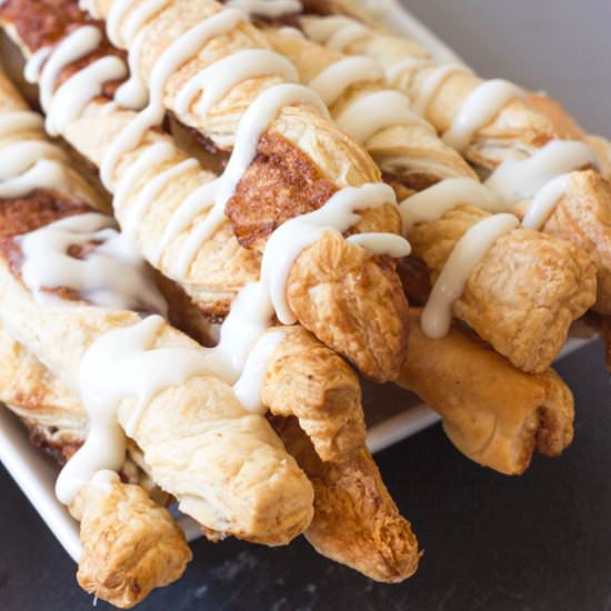 Cinnamon Roll Twists - Recipe photo by anniesnomsblog