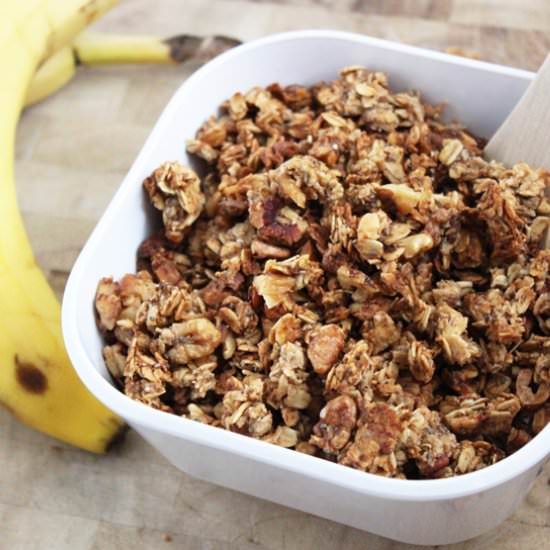 Banana Bread Granola - Recipe photo by ciaomama
