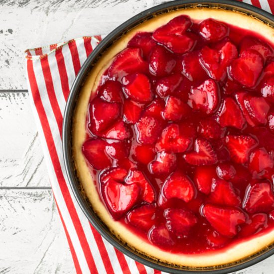 Unsinkable Strawberry Cheesecake - Recipe photo by coffeekate