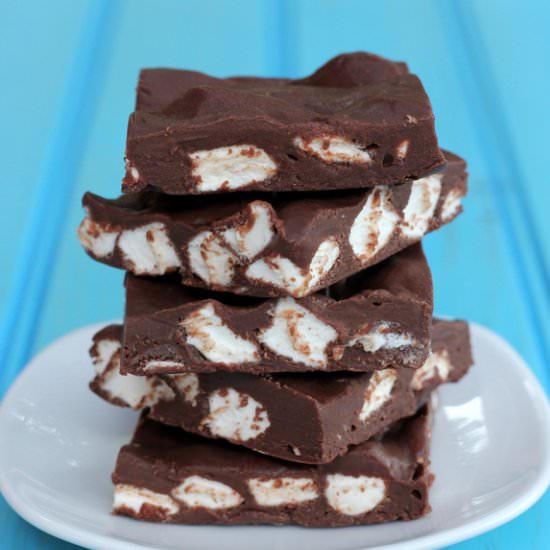 Easy Marshmallow Fudge Bars - Recipe photo by thesemisweetsisters