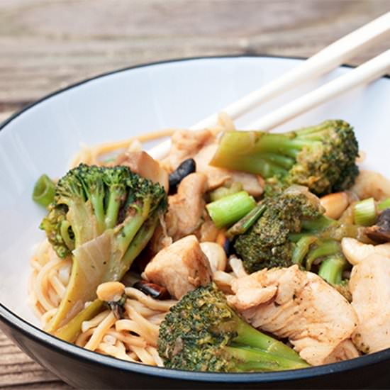 Chicken and Cashew Nut Stir Fry - Recipe photo by emmathompson