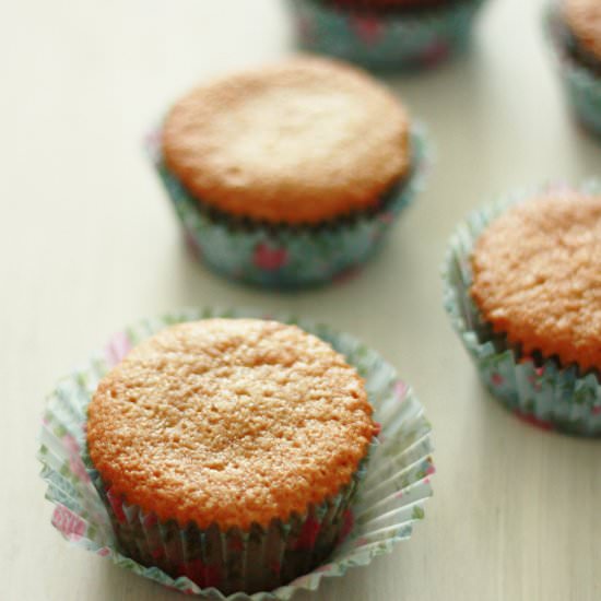 Coffee and caramel cupcakes - Recipe photo by rekhavengalil