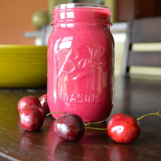 Run and Recover Red Drink - Recipe photo by houseofhealthy