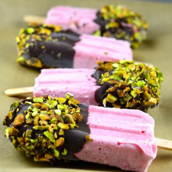 Vegan Strawberries & Cream Popsicle - Recipe photo by May I have that recipe