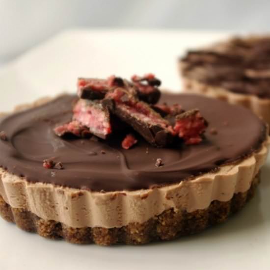 Cherry Ripe Ice-Cream Tart - Recipe photo by Thenoatbook
