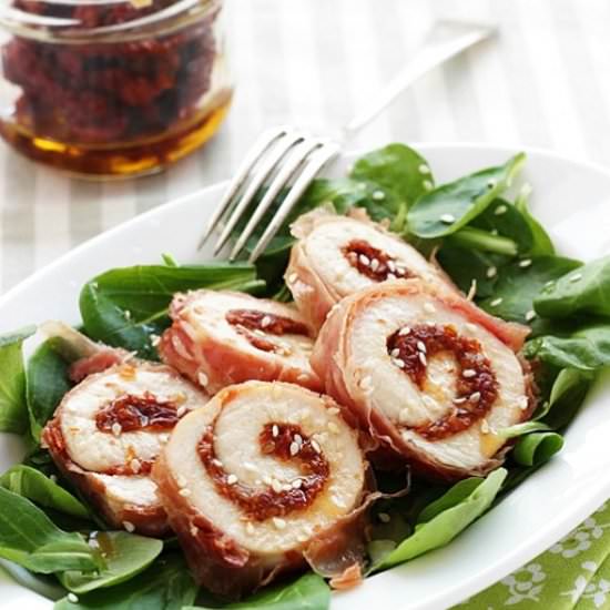 Turkey Rolls with Sun-dried Tomatos - Recipe photo by momi