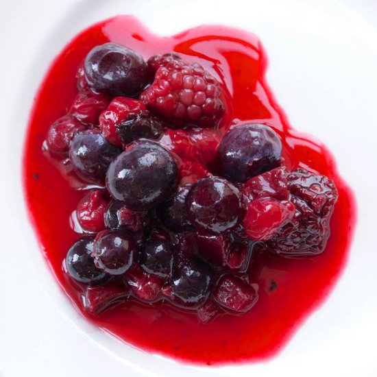 Spiced Berry-Pear Compôte - Recipe photo by deliciousfromscratch