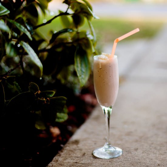 2 Ingredients Milkshake - Recipe photo by MunchkinTime