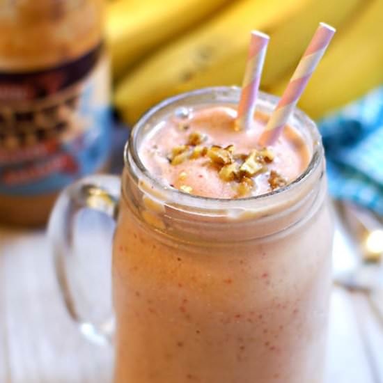 Peanut Butter & Jelly Smoothie - Recipe photo by detoxinista