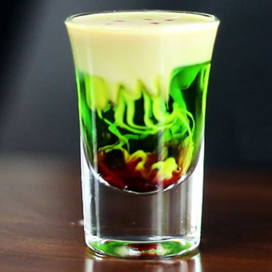Fallen Froggie Shot - Recipe photo by drinklab