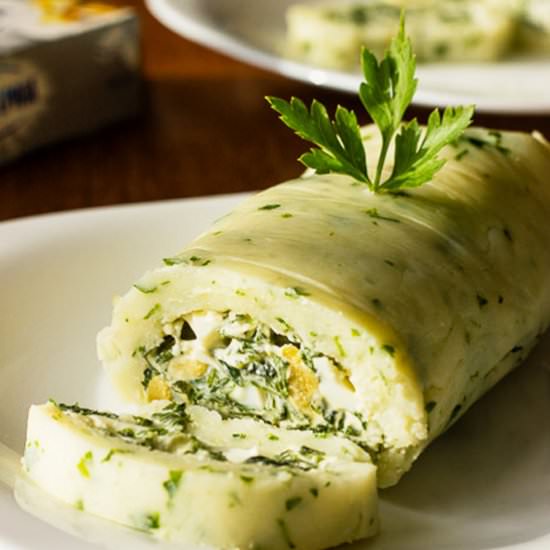 Spinach Stuffed Potato Roll - Recipe photo by cocinamuyfacil
