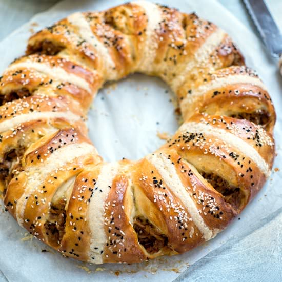 Savory Loaf Filled with Pulled Pork - Recipe photo by supergoldenbakes