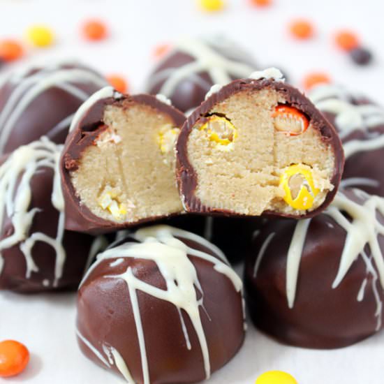 Peanut Butter Cookie Dough Truffles - Recipe photo by sarahsbakestudio