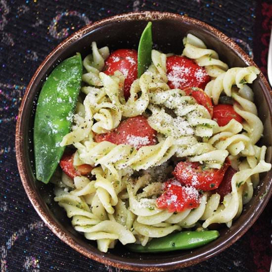 Pesto Pasta Salad - Recipe photo by Aninas Recipes
