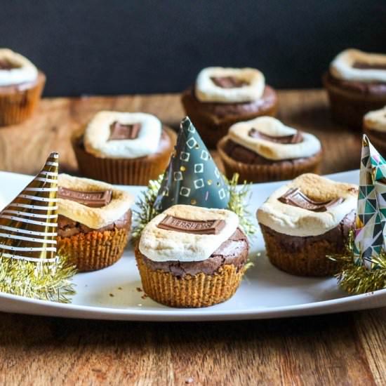 S'mores Brownie Cups - Recipe photo by bakerita