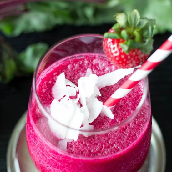 "BEET it up"! – Beet Smoothie - Recipe photo by Simple Healthy Kitchen