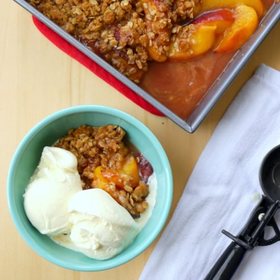 Vanilla Bean Peach Crisp - Recipe photo by mybaconwrappedlife