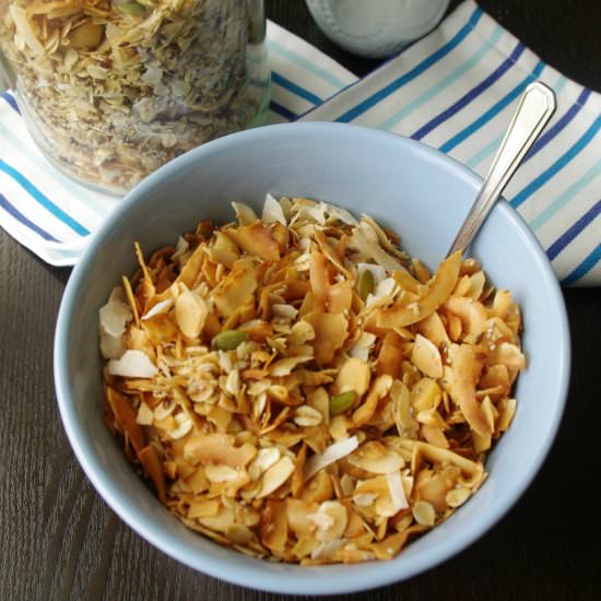 Coconut and Chia Crunch Granola - Recipe photo by Thenoatbook