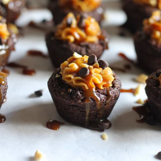 Snickers Cookie Tarts - Recipe photo by Whereyourtreasureis