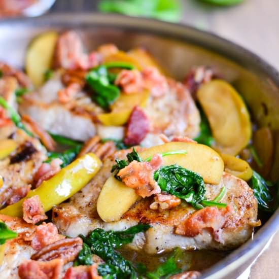 Apple and spinach Pork chops - Recipe photo by garnishandglaze