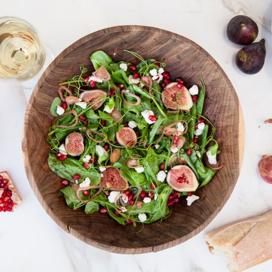 Salad with Pea Tendrils - Recipe photo by GlamorousBite