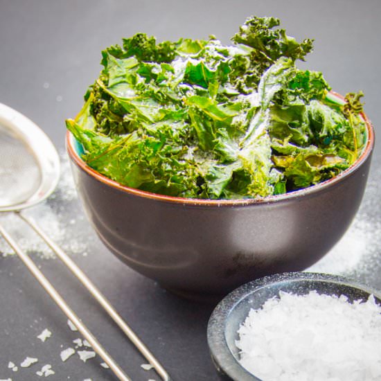 Sweet and Salty Kale Chips - Recipe photo by KitchenSanctuary
