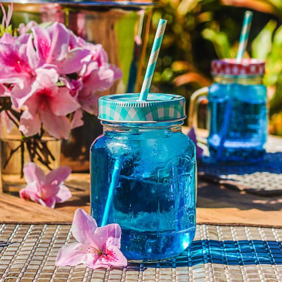 Blue Long Island Iced Tea Cocktail - Recipe photo by drinklab